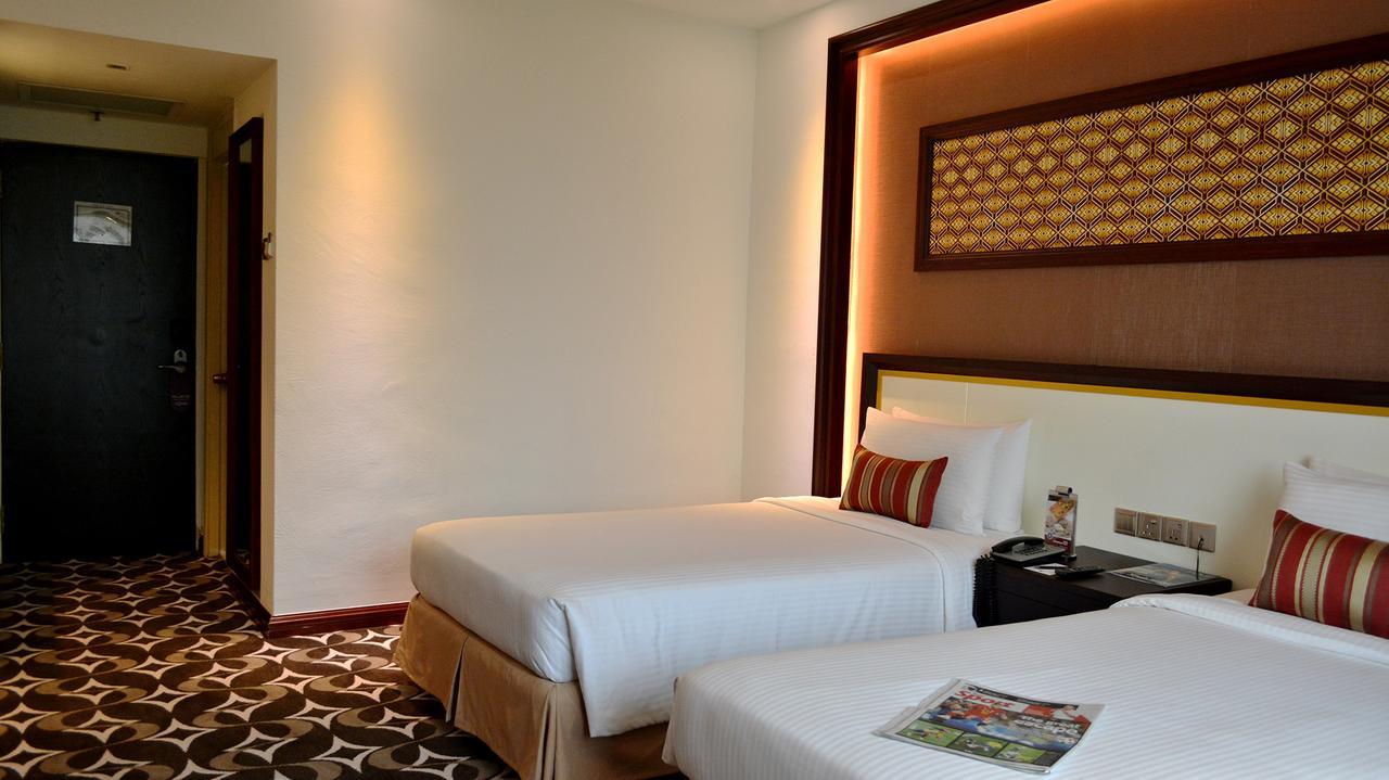 Hotel Corus Klcc 4*