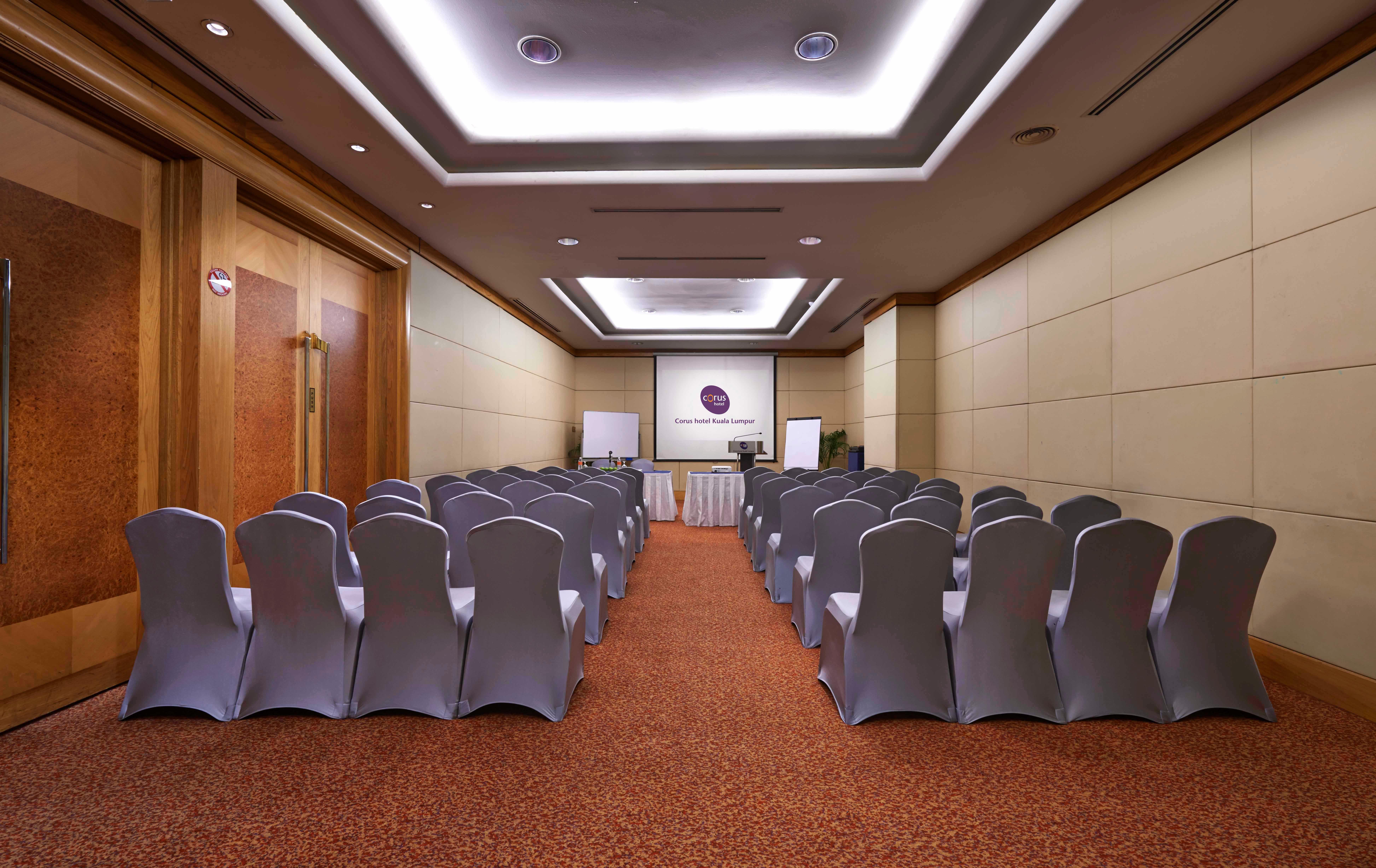 Hotel Corus Klcc 4*